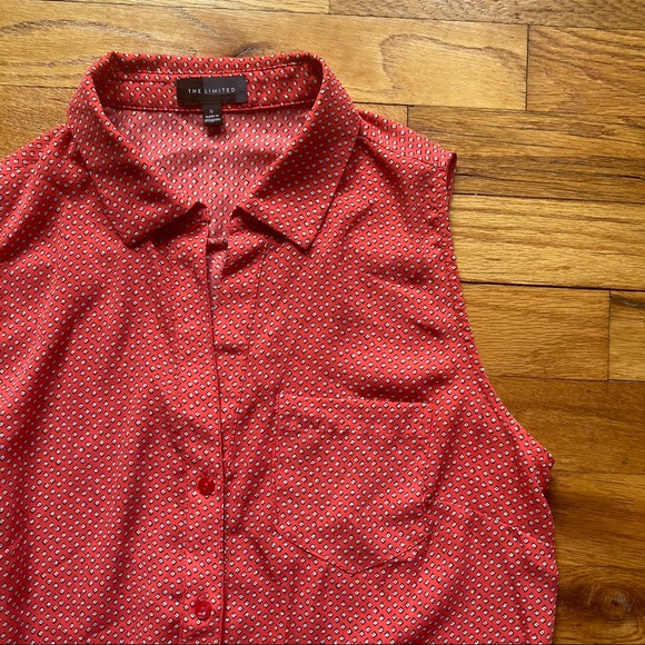 The Limited Sleeveless Button Down Blouse - Picture 2 of 10